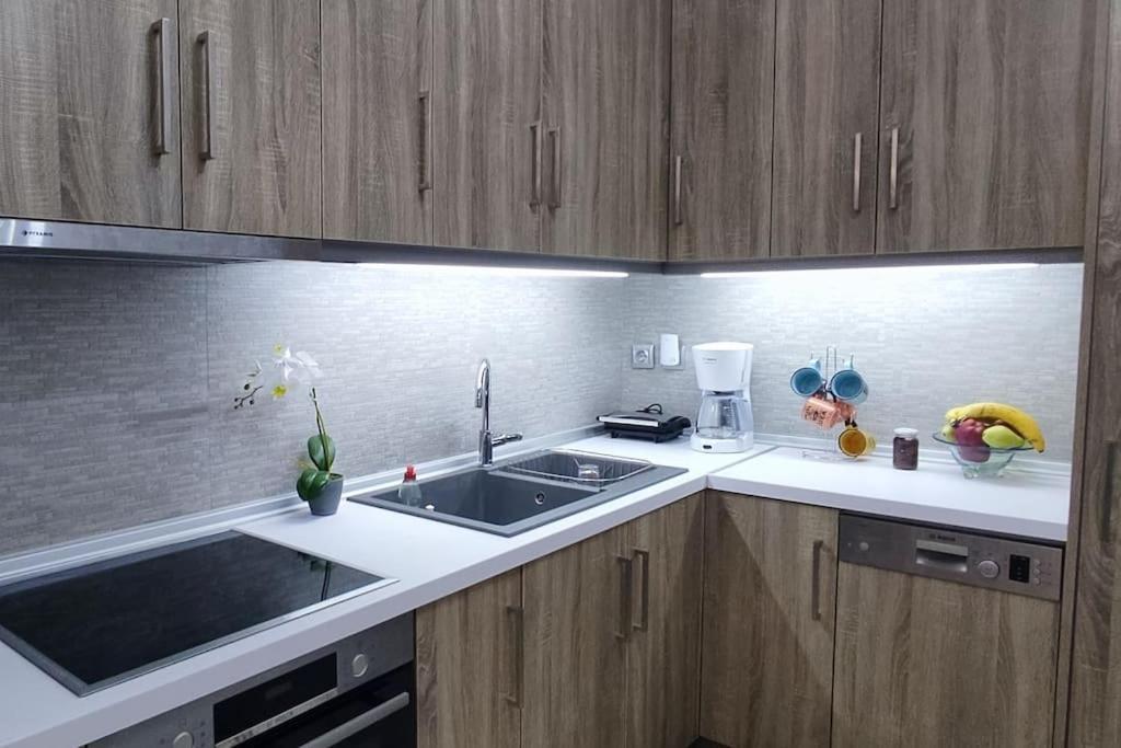 Modern Apartment In อิเตอา ภายนอก รูปภาพ